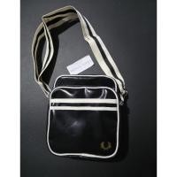 ราคา กระเป๋าสะพาย FRED PERRY ของแท้ (41450336558)