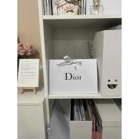 ราคา ถุงกระดาษดิออร์ Dior พร้อมริบบิ้น แท้100%แน่นอน (16148518712)