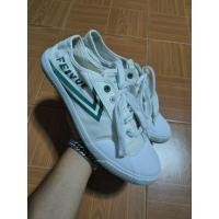 ราคา Feiyue สีขาวแถบเขียวเข้ม ไซร้ 42/26 มือสองของแท้ (26093762582)