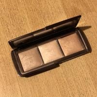 ราคา Used : Hourglass Ambient Lighting Palette • 3 ของแท้ % (4478066454)