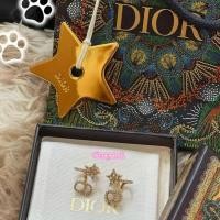 ราคา New Dior Clair D Lune Earrings✨ ต่างหูดิออร์(️เช็คสต็อคก่อนสั่งอีกทีนะคะ) (46704294674)