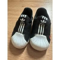 ราคา รองเท้าผ้าใบaddidasใส่ดีมาก (56100221930)