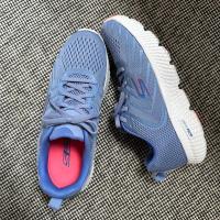 ราคา ส่งต่อ | รองเท้าวิ่ง GO RUN Power ผู้หญิง size 7.5 US (23239388480)