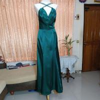 ราคา ชุดราตรียาวสีเขียวมรกต (24313759511)