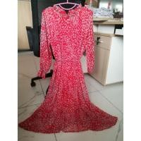 ราคา เดรสอีดพลีท ลายดอกเล็กๆสีแดง สวยมาก สภาพใหม่ สาวอวบ (4963306116)