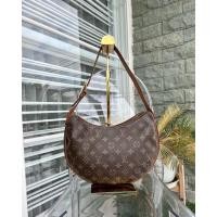 ราคา Louis Vuitton Monogram Croissant MM Bag ปี02 (11085868305)