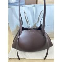 ราคา กระเป๋า charles & keith รุ่น Calla ของแท้100%มีใบเสร็จจากช้อป ไม่มีตำหนิ (40978977361)