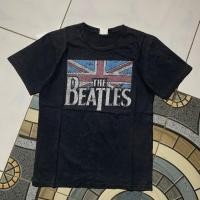 ราคา เสื้อยืด The Beatles Band ขนาดเล็ก โดย Port & Company (49505331114)
