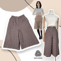 ราคา Vintage bermuda Beige black red Houndstooth Pleated Front Zip %Wool pants (29407008684)