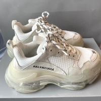 ราคา Balenciaga triple S clear sole size 35 (19088644033)