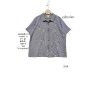 ราคา มือสอง used เสื้อสาวอวบ เสื้อเชิ้ต คอปก แขนสั้น วินเทจ ใหม่ ผ้าโพลี+เรยอน *กระดุมแตก 1 เม็ด* อกหน้าผ้า 50 วงแขน 1 (29923936566)