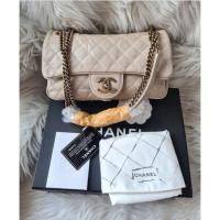 ราคา Chanel crossbody being holo 18 (2976244136)
