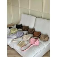 ราคา - กระเป๋า KARA PU*** (47256793557)