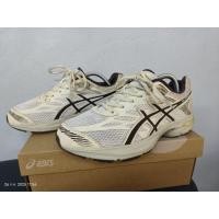 ราคา Asics Gel Flux4 Size 9.5US/27.5cm (แท้) (28589292439)