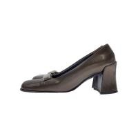 ราคา Prada Pumps 35 BRW Direct from Japan Secondhand (46654036060)