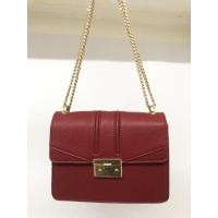 ราคา กระเป๋ามือสอง ของแท้ CHARLES & KEITH หนังแท้ สีแดง สายโซ่ ขนาด 7 นิ้วครึ่ง พร้อมส่ง (18855421377)