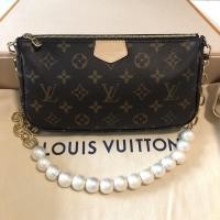 ราคา Used once LV multi pochette DC20 แยกขายให้นะคะ pochetteใบใหญ่ขนาด9”(22.5cm) (7559642153)