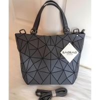 ราคา BAO BAO ISSEY MIYAKE BIG SIZE (487289014)