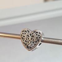 ราคา VANAN 925 Filled with Romance Openwork Heart Charm, Sterling Silver (5459708096)