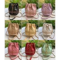ราคา กระเป๋าทรงขนมจีบ pimmy แบรนด์แท้ กระเป๋าหนัง ใส่ของได้เยอะ สะพายทำงาน สะพายออกงาน กระเป๋าสวยน่ารัก (7367956296)