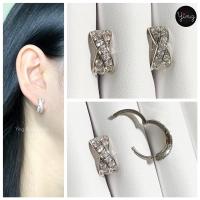ราคา ✨NEW✨ต่างหูห่วงเล็ก เพชรไขว้ เพชร X ทรงสวย ขนาดห่วง 1.1 cm (18835450514)