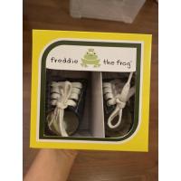 ราคา รองเท้า Freddie the frog prewalker / converse baby Preloved (20071167397)