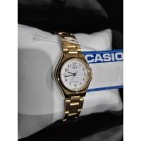 ราคา นาฬิกาข้อมือผู้หญิง Casio Standard สายสแตนเลสสีทอง (18352192373)
