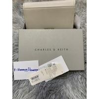 ราคา พร้อมส่ง กระเป๋ามือสอง Charles & Keith สะพายข้าง (17868325648)