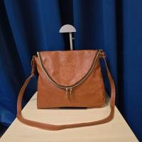 ราคา กระเป๋ามือสอง สะพายข้าง สีน้ำตาล กว้าง11.5 สูง10.5 (25946095350)