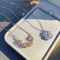 ราคา Retro Magnetic Folding Four Leaf Clover Pendant Necklace / Women Heart Shaped Clavicle Chain / Openable Charming Choker Jewelry (15023665654)