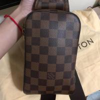 ราคา Used LV Geronimos คาดอกสุดฮิต สวย แท้1000% ปี2005 (2598017069)