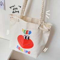 ราคา KEEP SMILING กระเป๋าโท้ตผ้าแคนวาสสีครีม (44108830626)