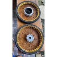 ราคา ชุดล้อพร้อมยาง scoopy มือสอง ยางใหม่ ล้อดุ้งเล็กน้อย ขอบ 1.4-17 ยาง50/100 ทั้งหน้าหลัง (41358068841)