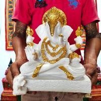 ราคา NMT8 พระพิฆเนศปางอินเดีย ประทับนั่งประทานพร พระวรกายสีขาวปิดทอง หน้าตักประมาณ 7 นิ้ว งานเรซิ่นสวยงามพรีเมี่ยม (22174602880)
