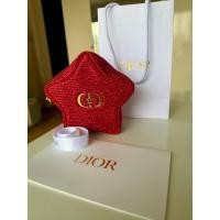 ราคา กระเป๋าและกล่องเก็บเครื่องสำอาง Dior ของแท้ ชุด Dior Lunar New Year 2026 (56558043121)