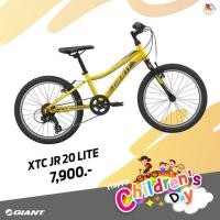 ราคา (ผ่อนชำระได้)​Giant XTC Jr (child)จักรยานเสือภูเขาเด็กที่เหมาะสำหรับการปั่นในทุกสภาพถนน XTC JR 20 Lite Lemon Yellow (4023518289)