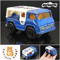 ราคา โมเดลรถเก่าของเล่นเก่า 1/64 รถสะสมโบราณ มือสอง: MAJORETTE EXPLORATEUR สีน้ำเงินหลังคาขาว (25782184149)