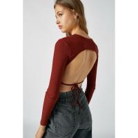 ราคา Pull bear auth เสื้อครอปแขนยาวเว้าหลัง (46756102012)