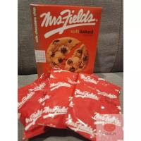 ราคา [BBF 27/12/24] แบ่งขายเป็นชิ้น MRS. FIELDS Soft baked Milk Chocolate Chip Cookies มิสซิสฟิลด์ คุกกี้นมผสมช็อกโกแลตชิฟ (27904805047)