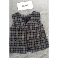 ราคา .เสื้อกั๊กลายสก็อต มือสอง ราคา 99 บาท.. (24519780831)
