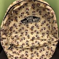 ราคา เป้ vans ลาย minniemouse มือสองของแท้ (3702488801)