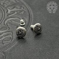 ราคา Chrome Hearts Ornament Black Silver Vintage Horseshoe Pattern Pure Silver Needle Cross Flower Stud Earrings Niche High-end Feel-BB (41551019233)