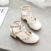 ราคา รองเท้าแตะเด็กผู้หญิง Baotou Little Princess รองเท้าแฟชั่นสไตล์ใหม่ฤดูร้อนเวอร์ชั่นเกาหลีกลางเด็กใหญ่รองเท้าส้นเตี้ย Rivets Luo รองเท้า (42063892149)