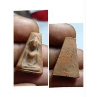 ราคา พระผงสุพรรณ เนื้อดินเก่า Phra Phong Suphan, old clay (21586776755)