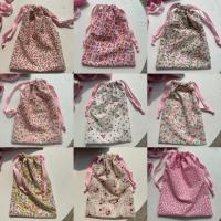 ราคา ถุงหูรูดลายดอกไม้สีชมพู (44957082504)