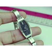 ราคา นาฬิกา Vintage มือสองญี่ปุ่น MICHEL KLEIN V150 0AN0 QUARTZ ผู้หญิง ทรงCushion หน้าสีน้ำเงิน17มม Integrated Bracelet (27134082426)