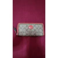 ราคา กระเป๋าสตางค์ใบยาว coach มือสอง แบบซิปปี้ (22515125438)