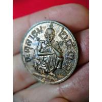 ราคา เหรียญ แซยิด หลวงพ่อคูณ ปี 37 ( ตอกโค๊ต หลวงพ่อคูณ นิยม ) วัดบ้านไร่ นครราชสีมา น่าสะสมครับ (26810338691)