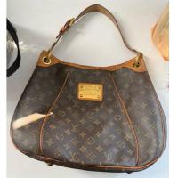 ราคา LOUIS VUITTON Galliera PM Monogram Canvas แท้100% ขายเท สภาพใช้งาน ไม่เคยสปา นำไปสปาเองได้ เหมือนใหม่ (51655803101)