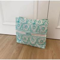 ราคา กระเป๋าTote. งาน​ Gift.​ Beauty. สวยหรูมาก​#พร้อมส่งจากไทย (40905220701)
